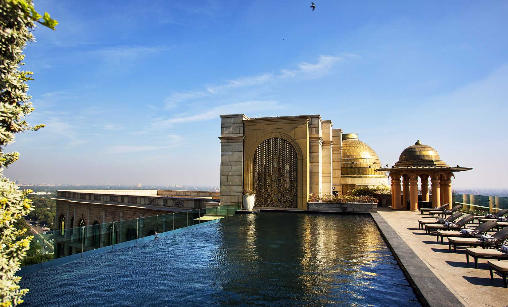 roof_top_swimming_pool-The-Leela-Palace-Delhi