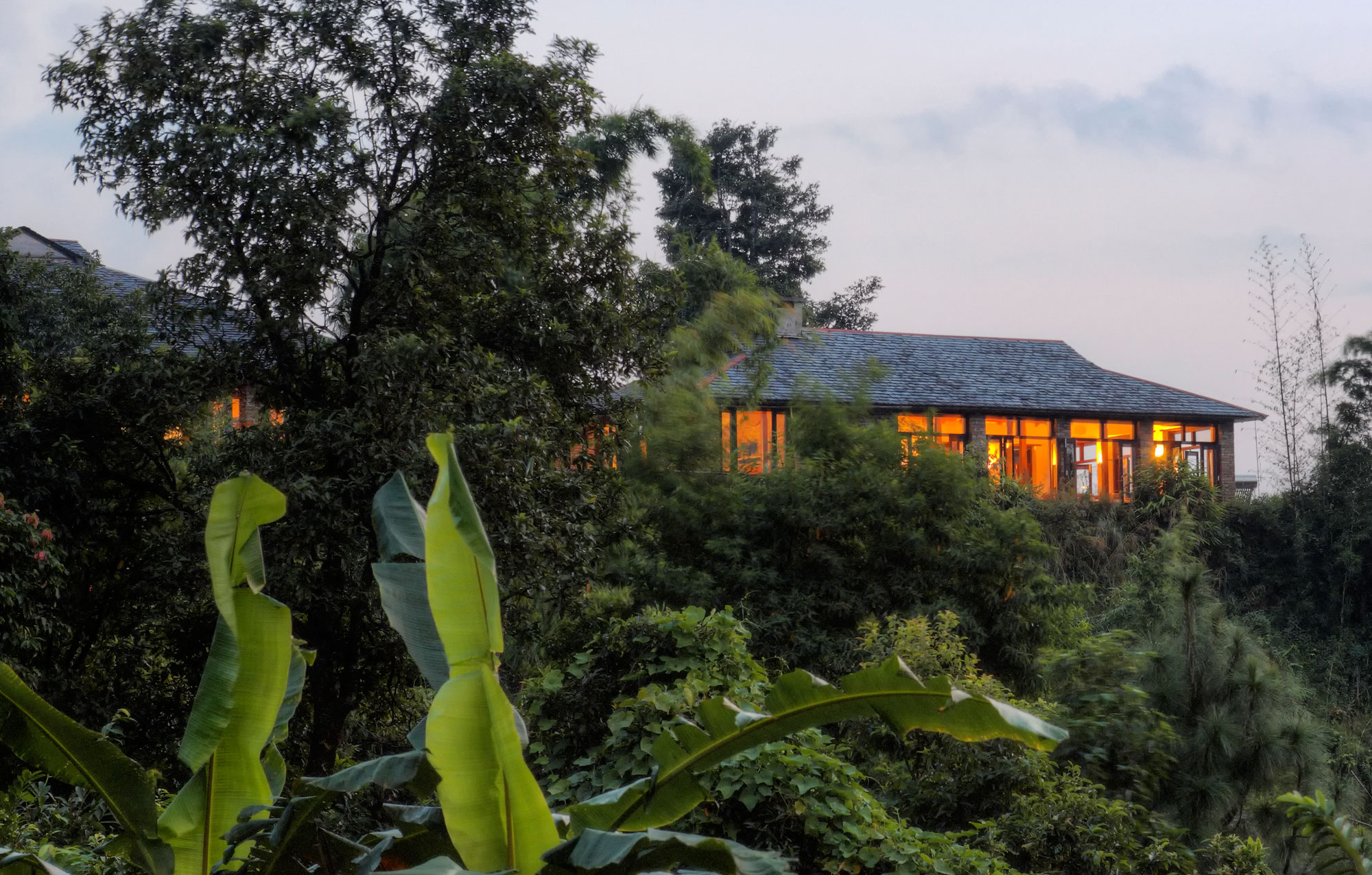 Lodge-Exterior---Dining-Room-evening