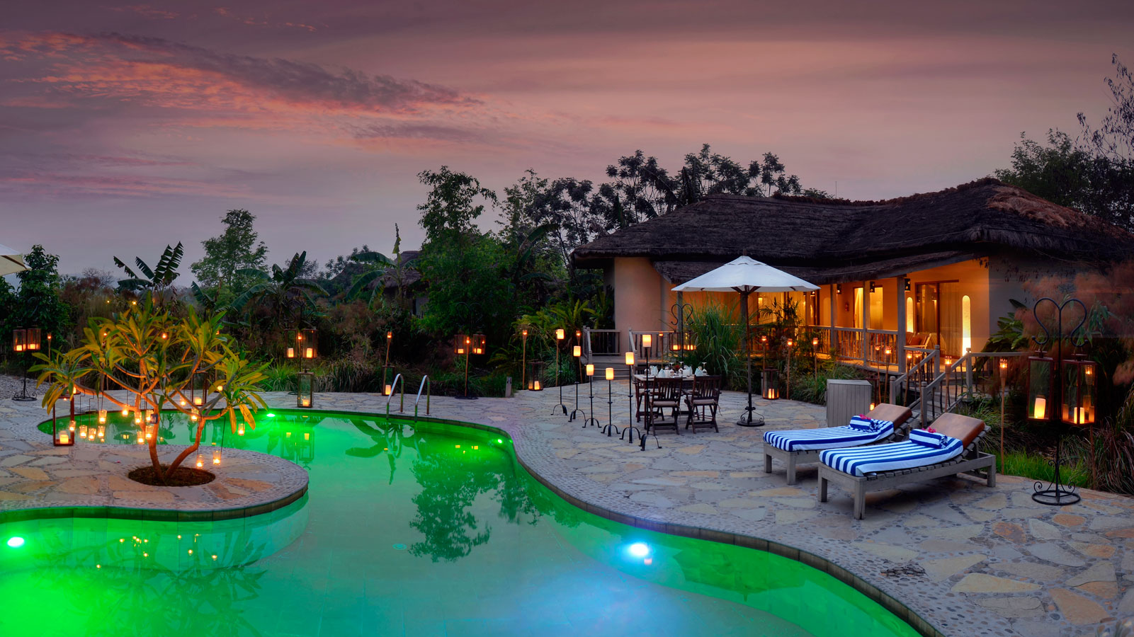 Nepal_Chitwan_BarahiJungleLodge_SuiteRoom_PrivatePool