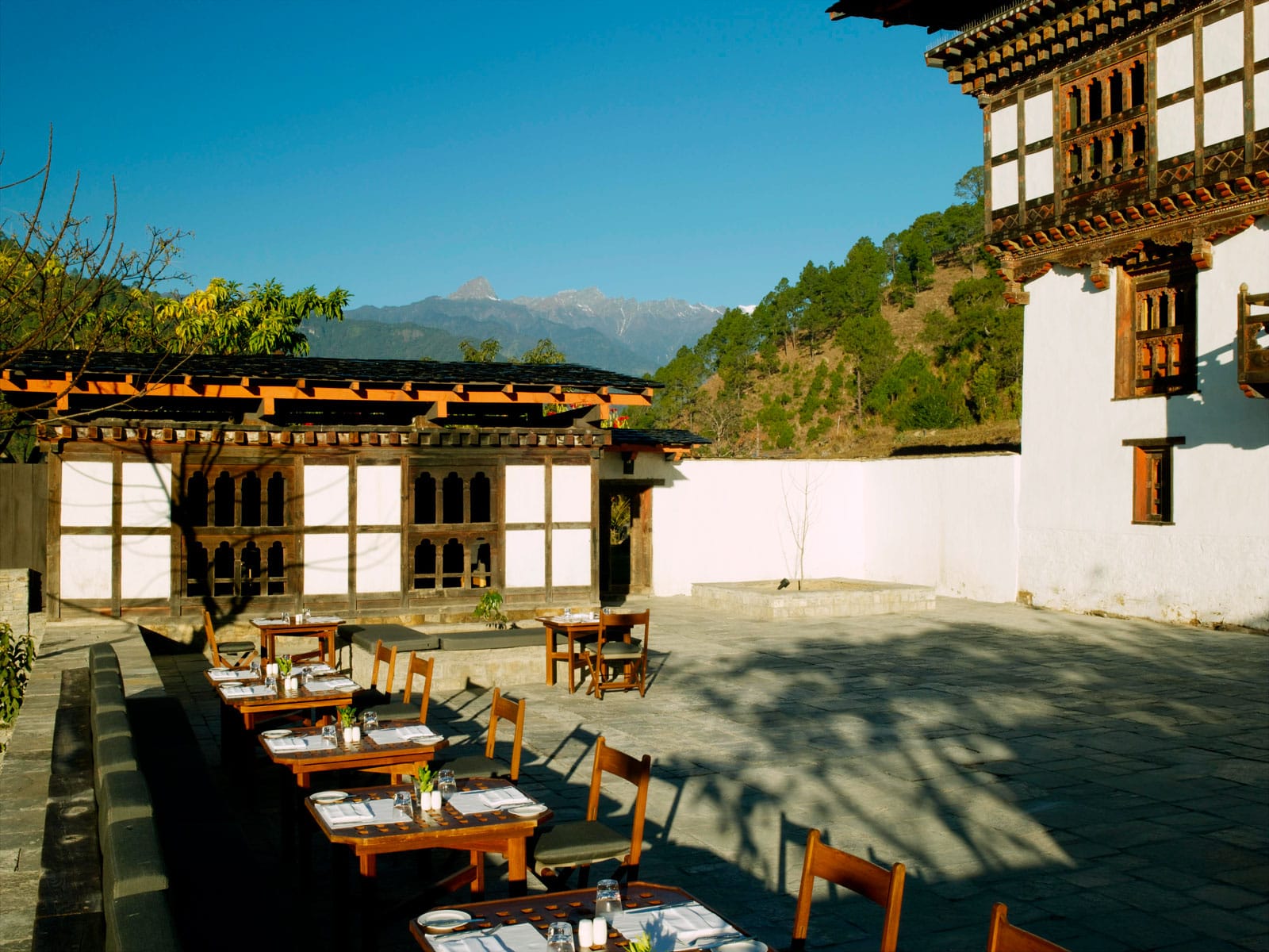 Amankora-Punakha-Courtyard