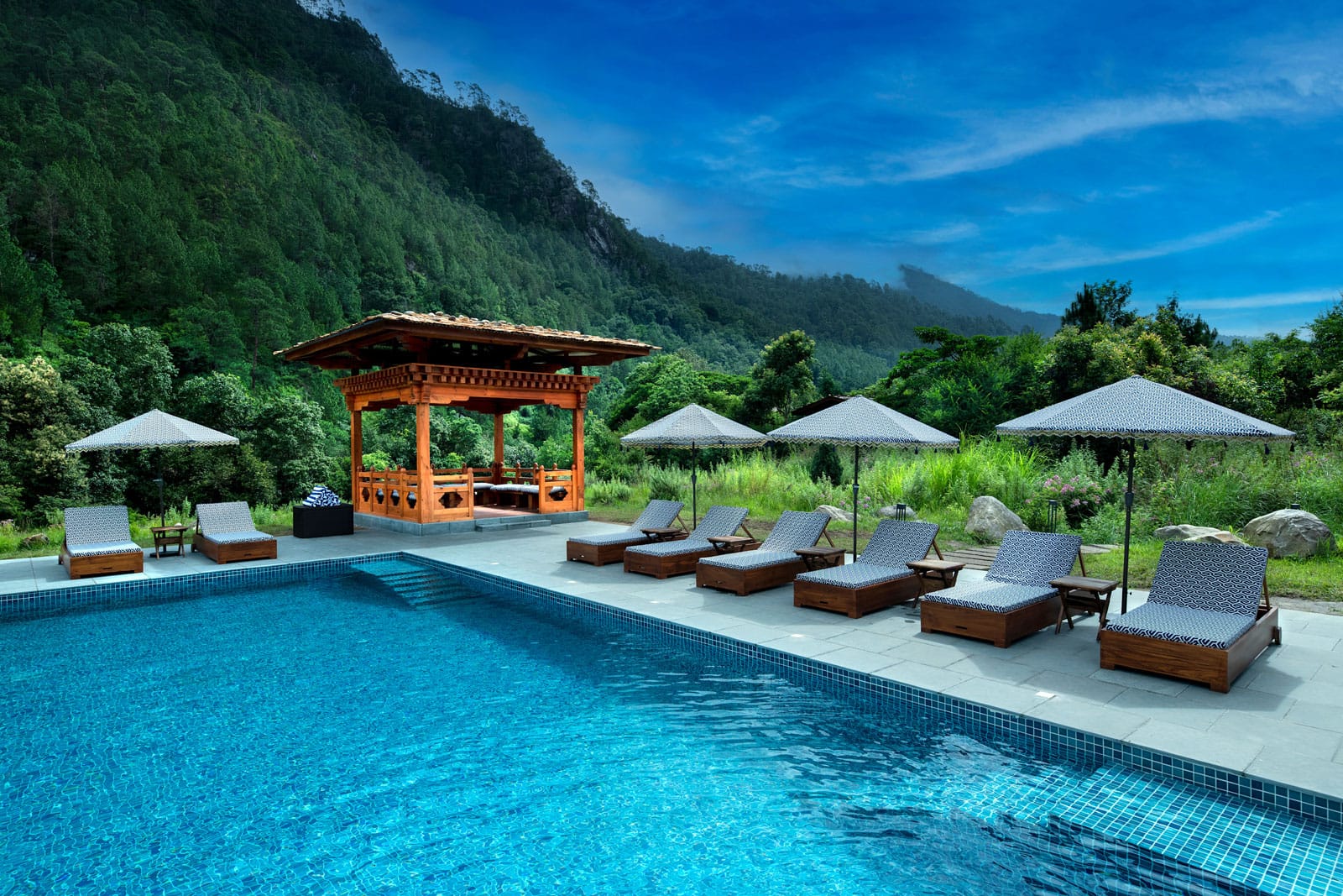 Bhutan-Punakha-River-Lodge-Pool_2