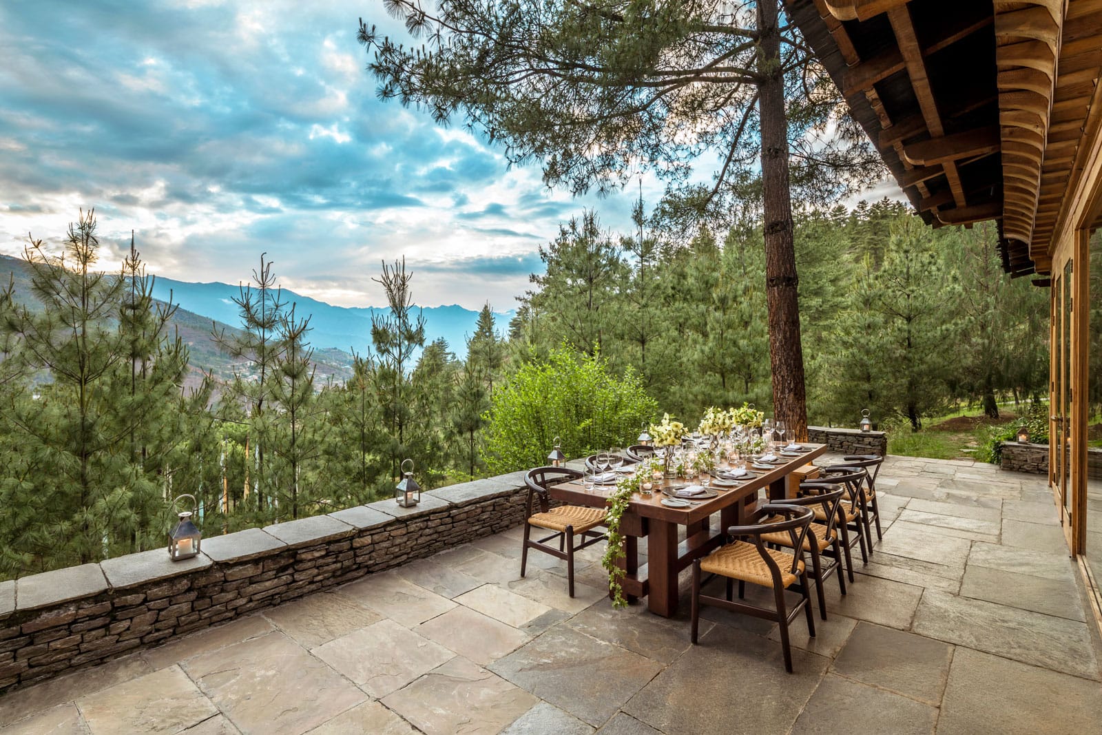 Hi_070691_103449390_Breakfast_Setup_Terrace_COMO_Villa_3